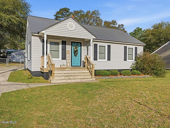 2nd image of 417 Louise Avenue