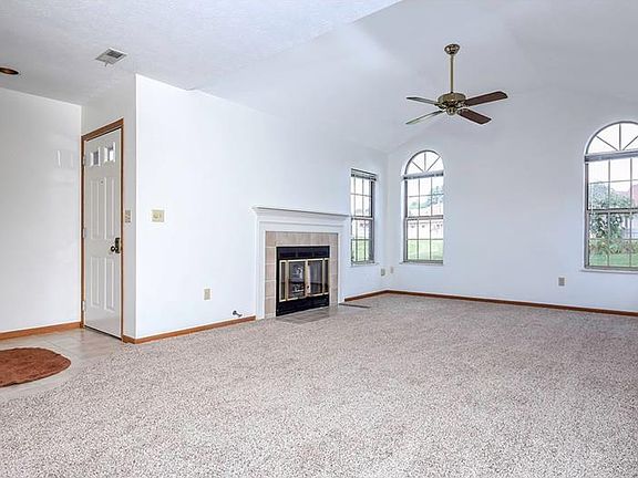4th image of 78 Ashford Dr