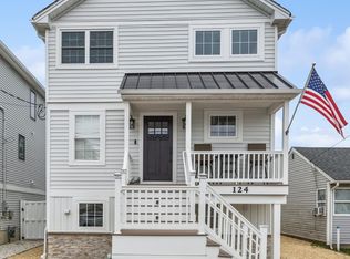 124 2nd Ave, Manasquan, NJ 08736