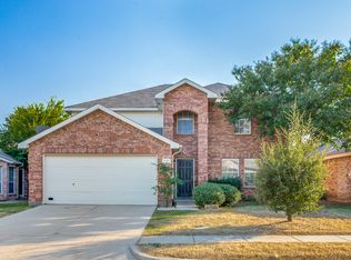 1145 Maplewood Ln, Crowley, TX 76036