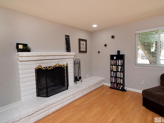 5th image of 1864 La Hacienda Dr