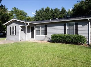 601 Travis St, Ennis, TX 75119