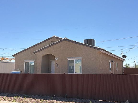 2nd image of 525 W 13th Pl