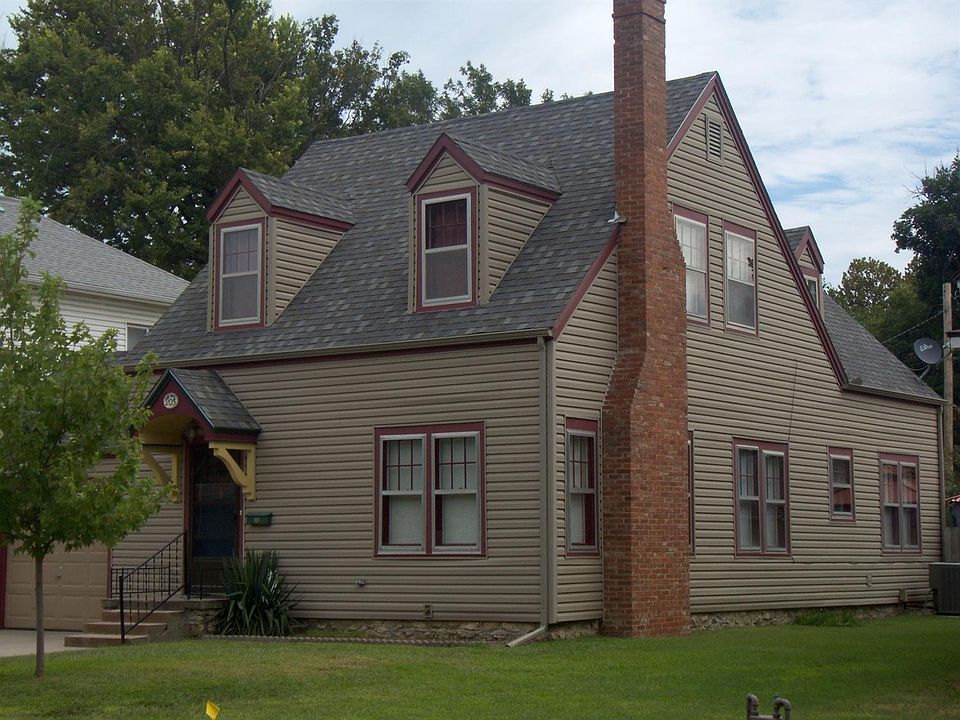 1st image of 205 S Cottonwood St