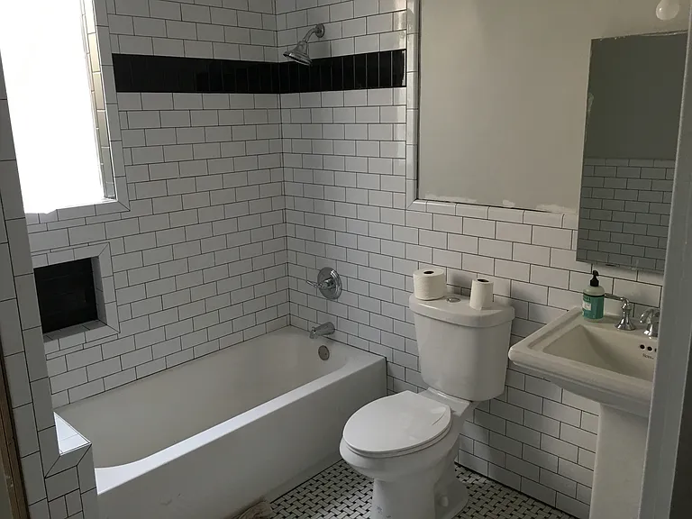536 Boulevard SE #2 — Photo 11