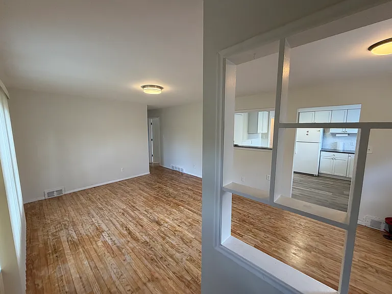 4812 Berwyn Dr — Photo 10