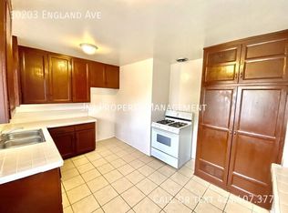 10203 England Ave, Inglewood, CA 90303
