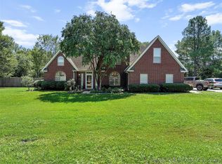 114 Meadow Rd, Ardmore, OK 73401