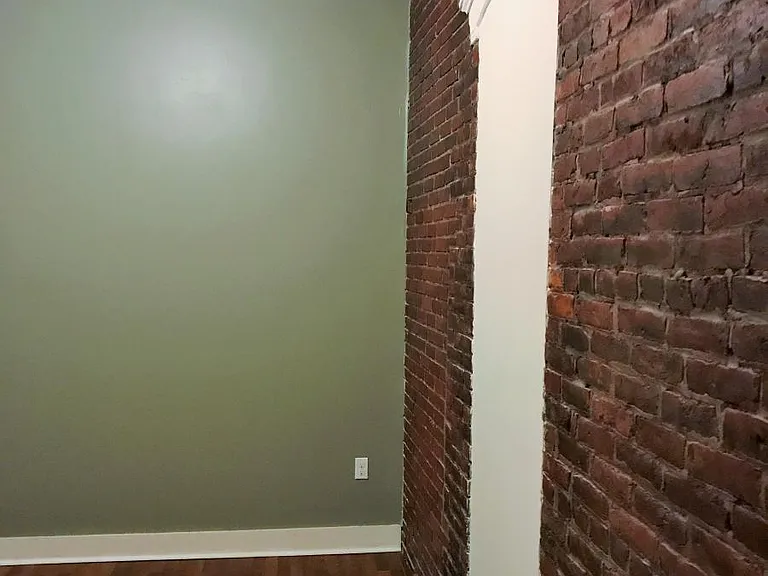 44 S 13th St #1 — Photo 9