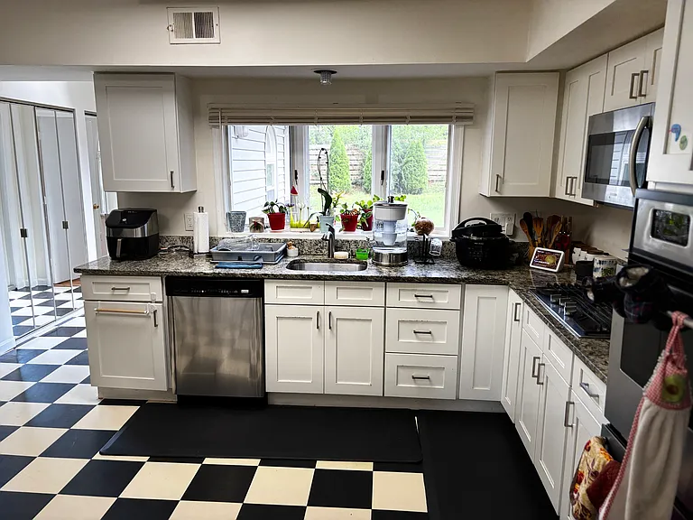 8513 Wilkesboro Ln — Photo 16