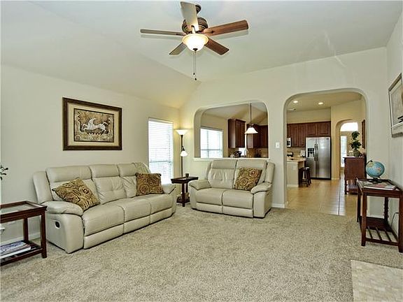 4th image of 1402 Harvest Bend Ln