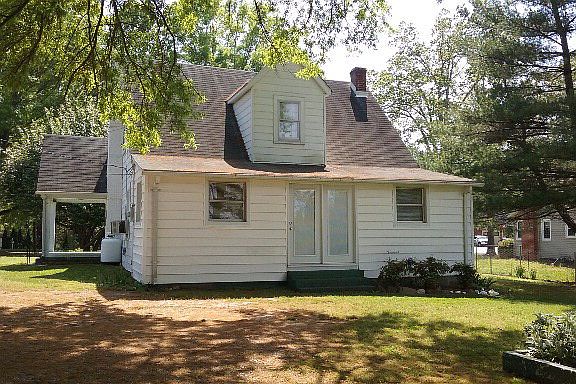 3rd image of 3154 Westover Dr