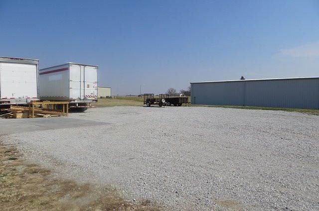 2nd image of 3214 Ponderosa Dr