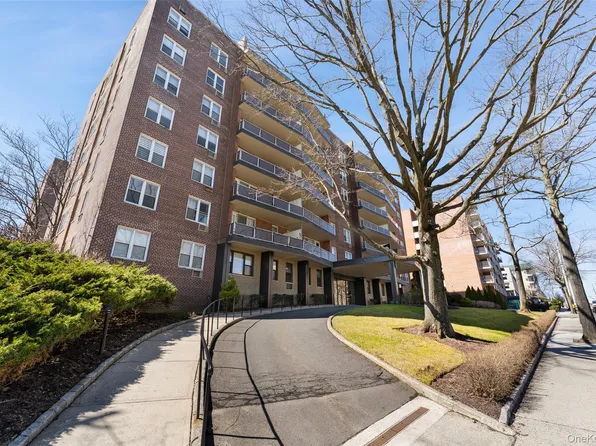 360 Westchester Avenue #305, Port Chester, NY 10573