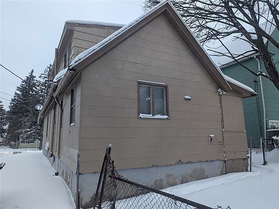 2nd image of 797 Bay St