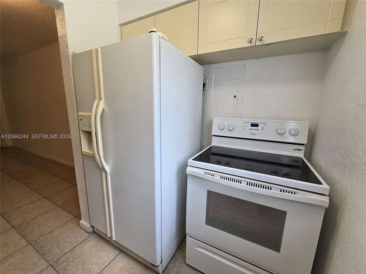 River Grand Ii Condo — Photo 4