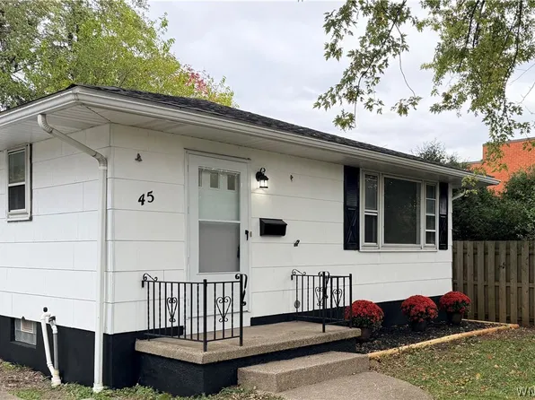 45 Lexington Ter, Amherst, NY 14226