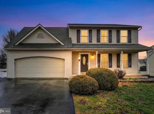 155 Austin Dr, Mount Wolf, PA 17347