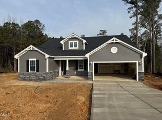 290 Golfview Ave, Benson, NC 27504
