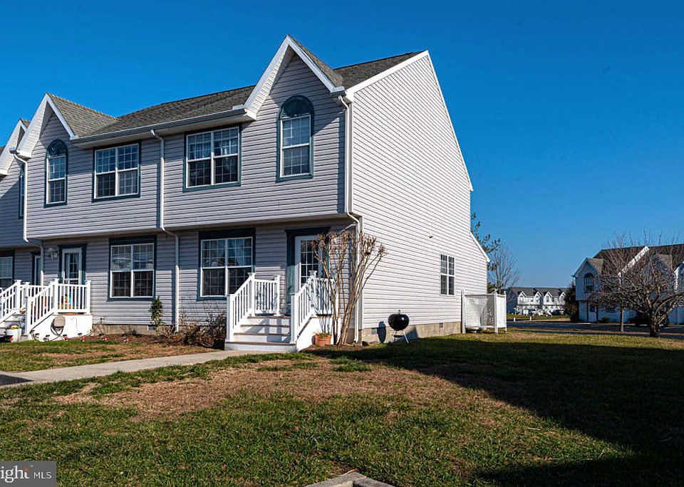 1st image of 38267 Thistle Ct Unit 32