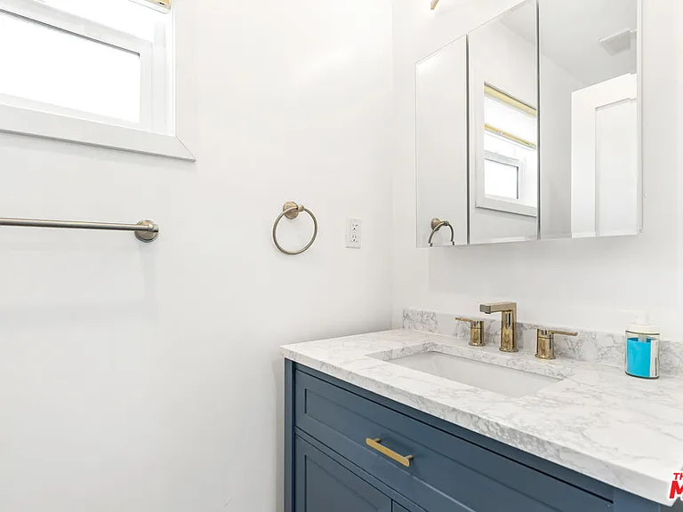 3031 1/2 Wellington Rd — Photo 13
