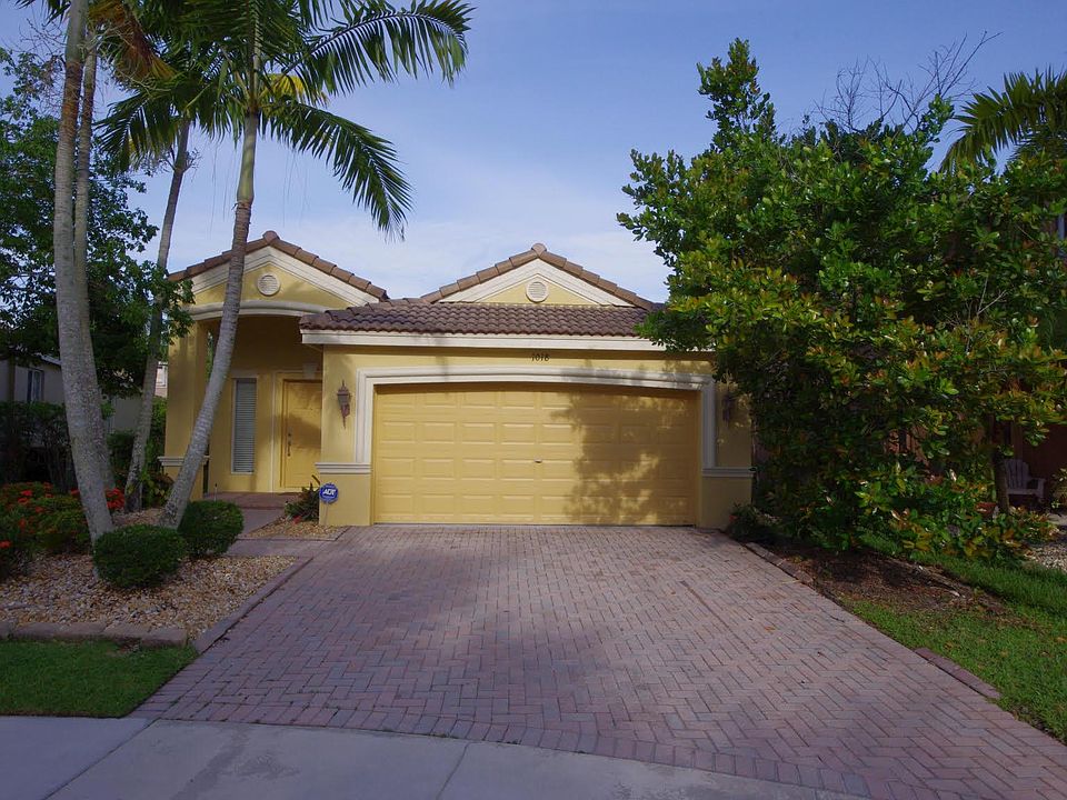 1st image of 1018 Bamboo Ln