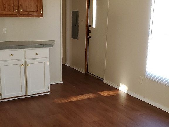 5th image of 3320 Quinn Ave