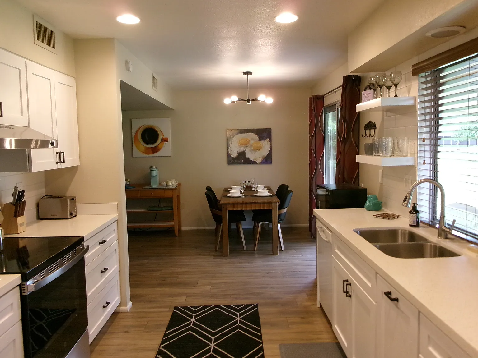 11029 W Caron Dr — Photo 2