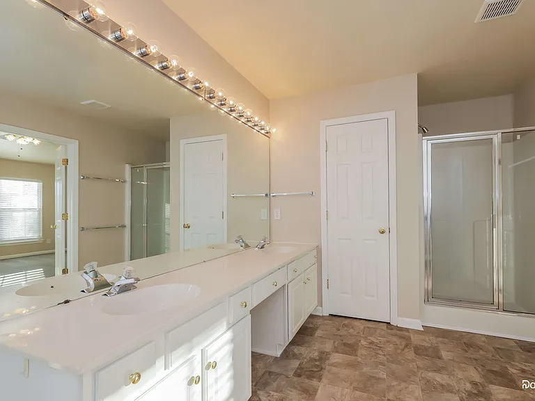 15118 Edindale Dr — Photo 10