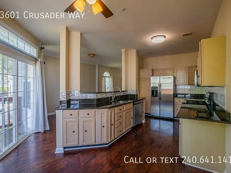 13601 Crusader Way — Photo 8