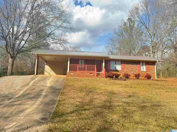 211 Bernard Couch Dr, Anniston, AL 36207