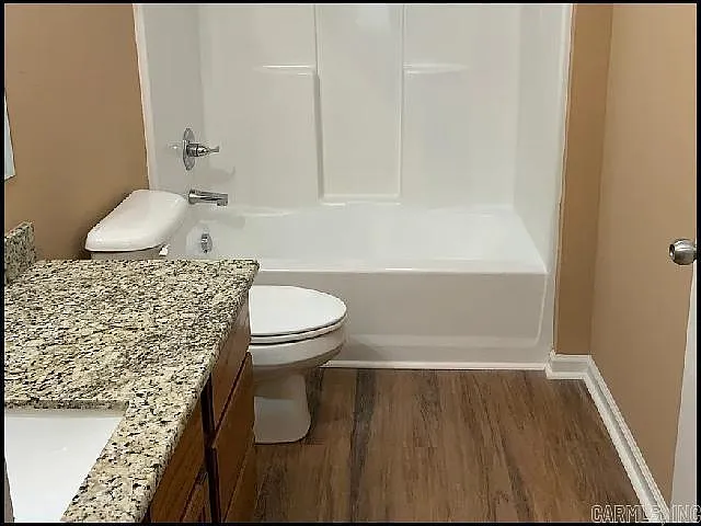 6455 Lilac Dr — Photo 9