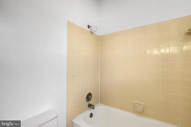 Valley View Dr — Photo 5