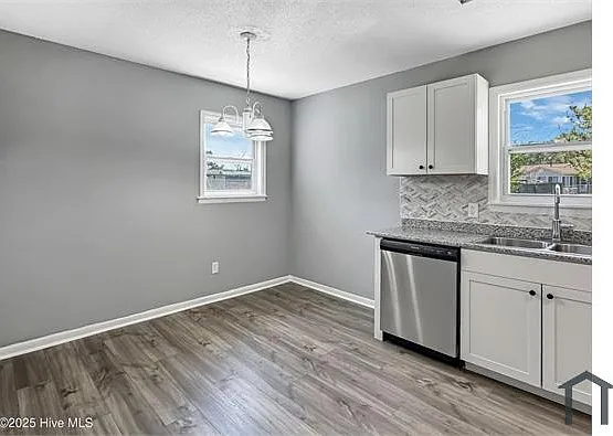 1602 Forbes Ct — Photo 5