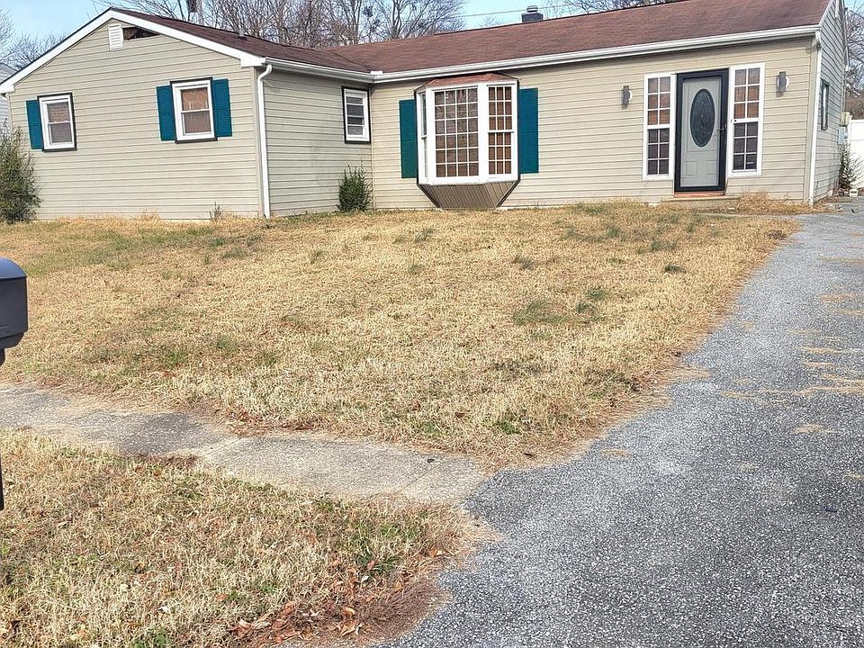 1st image of 207 Gunning Bedford Dr