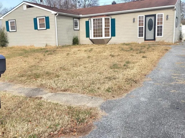 207 Gunning Bedford Dr, Dover, DE 19904