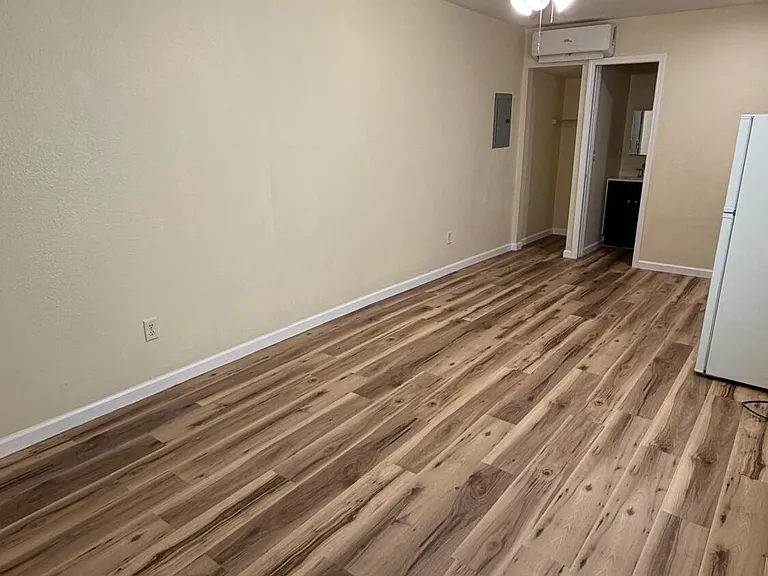 143 Claire Ave #101 — Photo 10