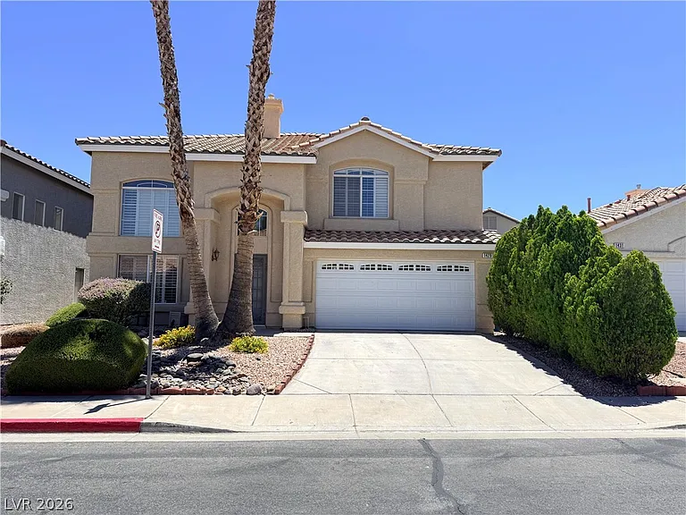 1429 Still Creek Ave — Photo 1