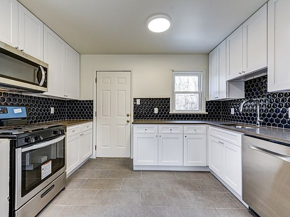 3rd image of 3495 W Warren Ave #3495