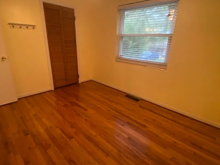 1504 Sunset Ln — Photo 11