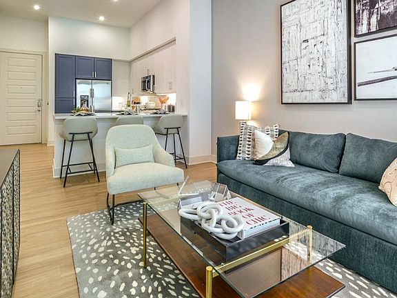 3rd image of 4444 Cole Ave #528