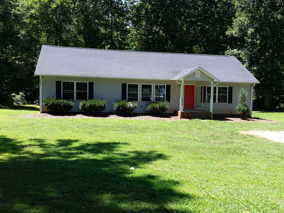 1st image of 2900 Ballpark Dr