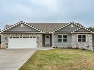 927 Clark Rd, Inman, SC 29349
