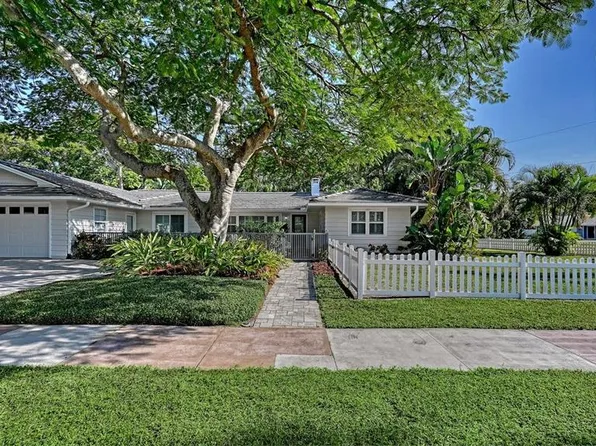4810 Bay Shore Rd, Sarasota, FL 34234
