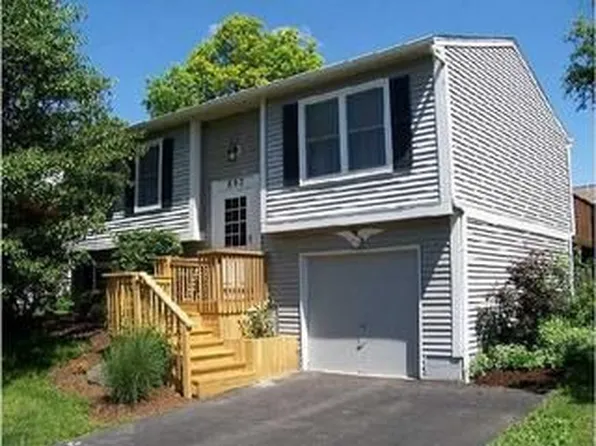 892 Pebblelane Dr, Columbus, OH 43085