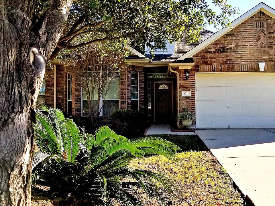 1st image of 124 Amber Oak Dr