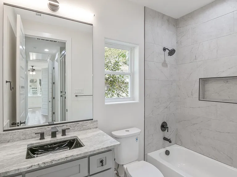 2626 Burger Ave — Photo 5