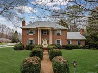 3901 Silver Bell Dr, Charlotte, NC 28211