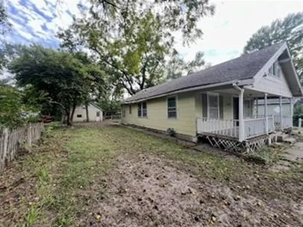 2001 Esterly Ave, Kansas City, KS 66103