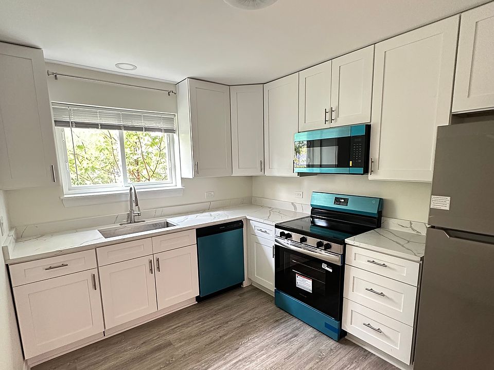1st image of 1354 Washington St #303